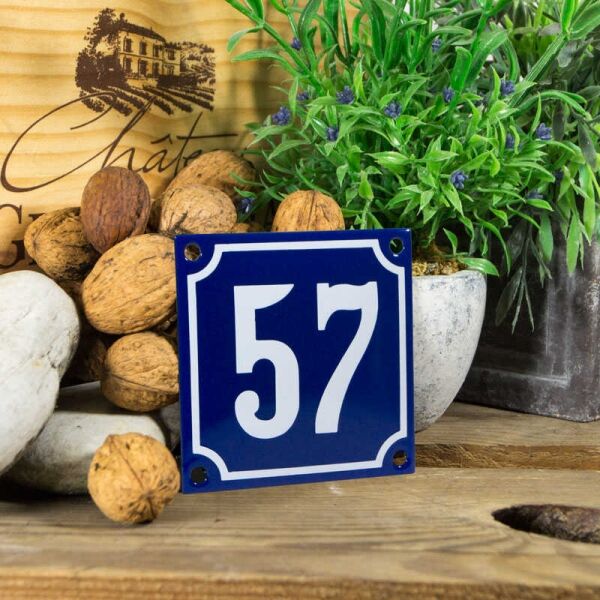 Emaille klein huisnummerbord blauw; nummer 57
