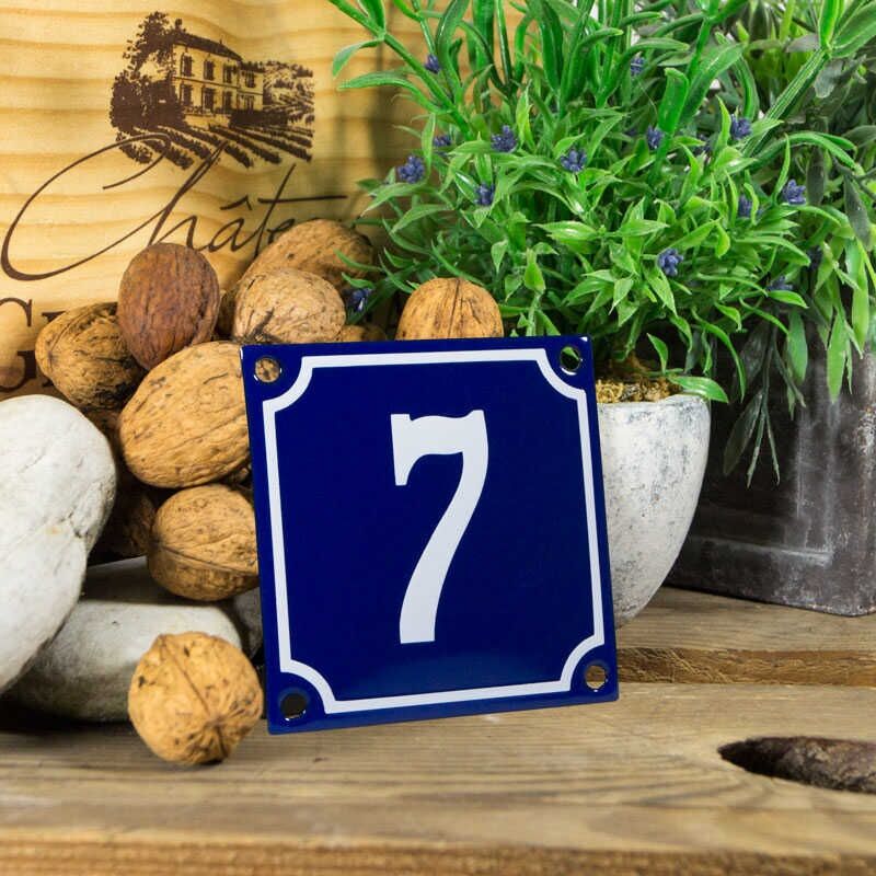 Emaille klein huisnummerbord blauw; nummer 7