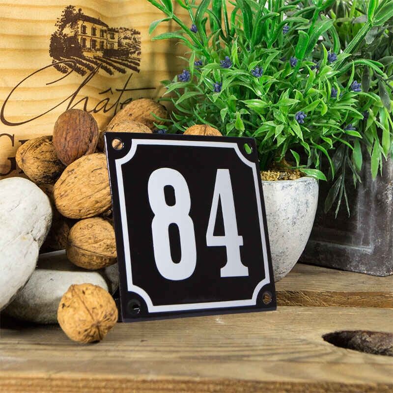 Emaille huisnummerbord 'zwart' klein nummer 84