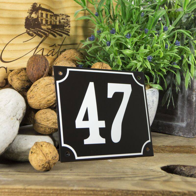 Huisnummerbord groot zwart nummer 47