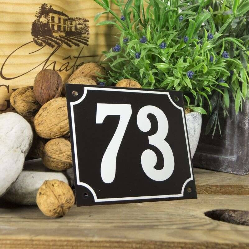 Huisnummerbord groot zwart nummer 73