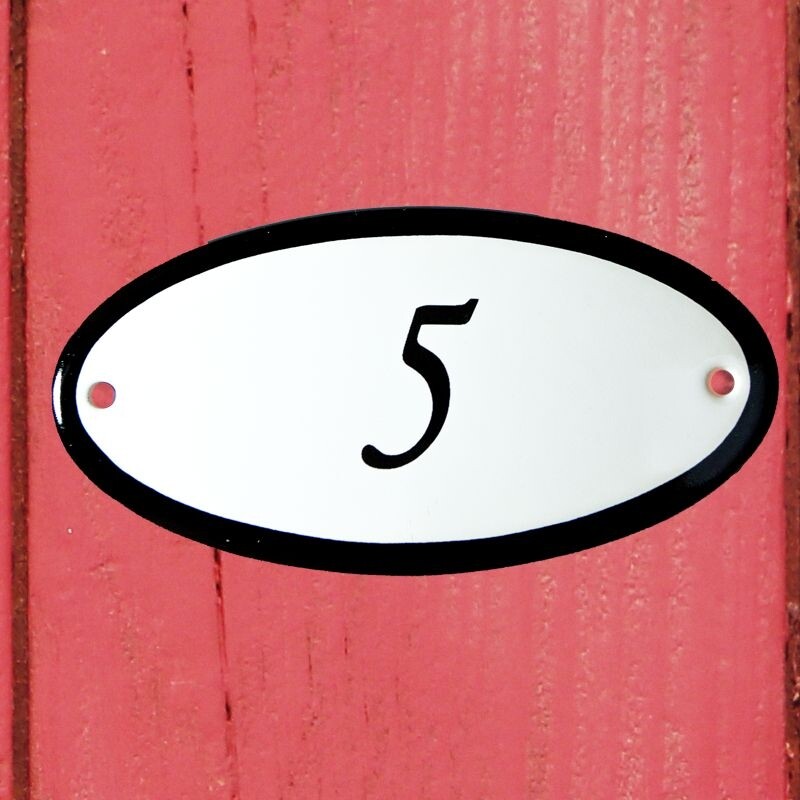 Huisnummerbordje ovaal nummer 5