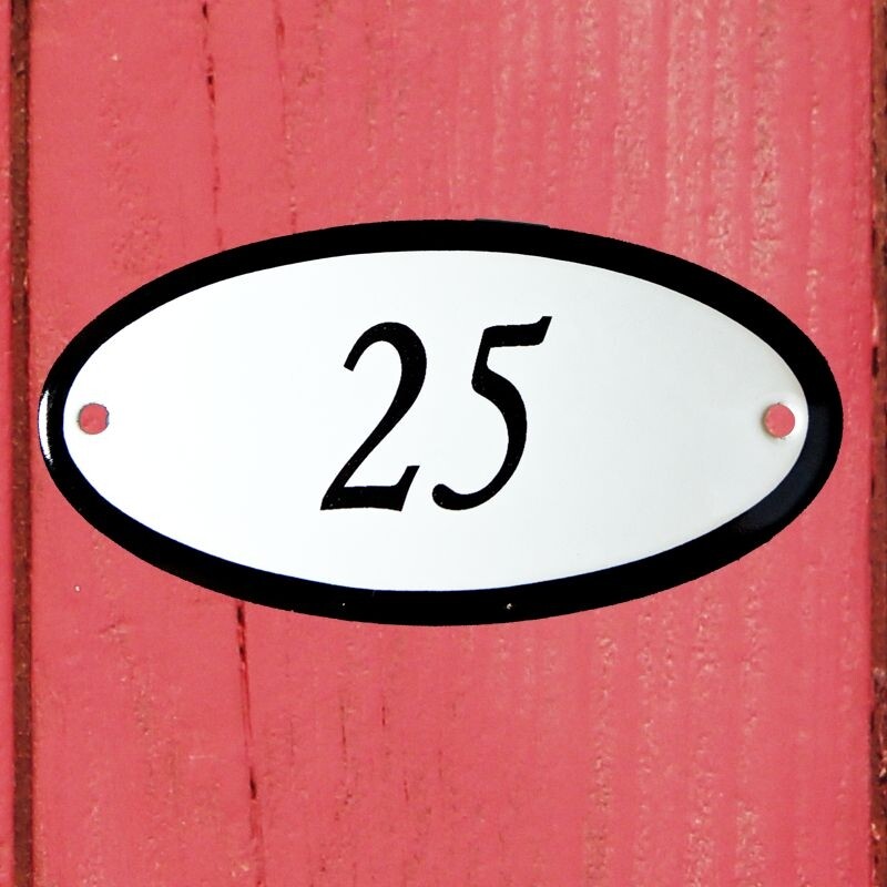 Huisnummerbordje ovaal nummer 25