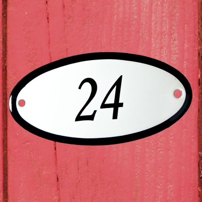 Huisnummerbordje 'ovaal' 24
