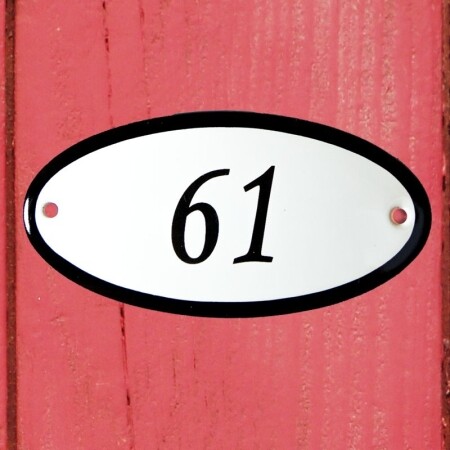 Huisnummerbordje 'ovaal' 61