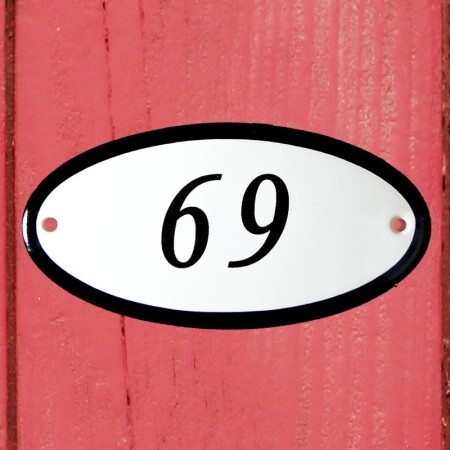Huisnummerbordje 'ovaal' 69
