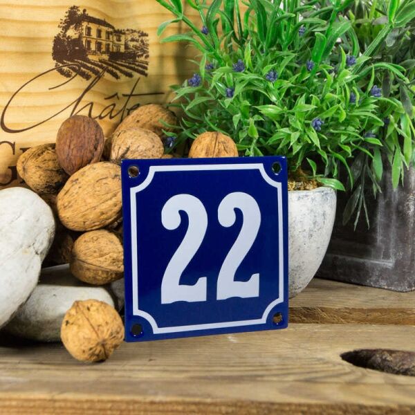 Emaille klein huisnummerbord blauw; nummer 22