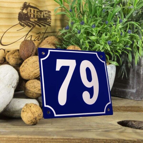 Huisnummerbord groot blauw nummer 79